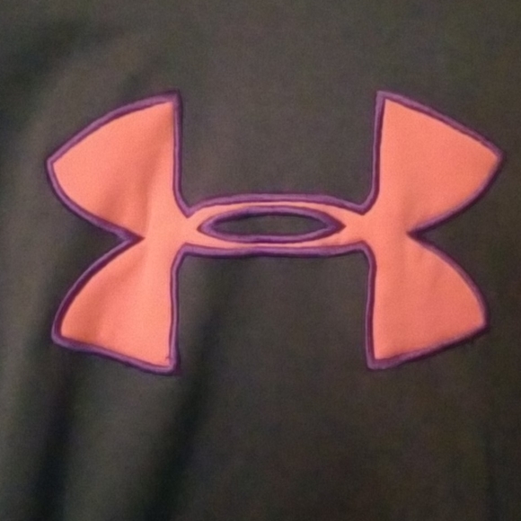 Under armour hoodie - Picture 2 of 7